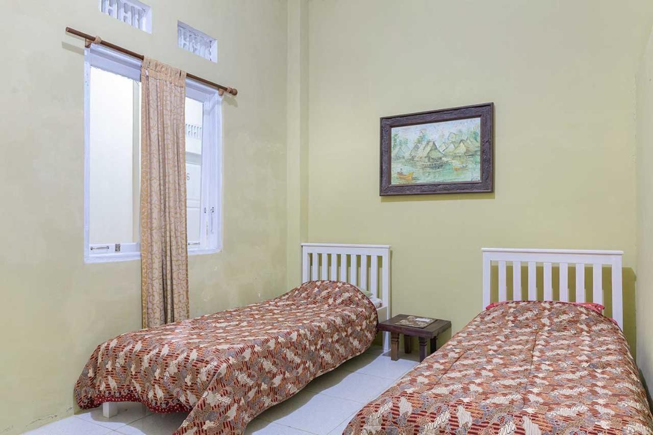 Onong'S Homestay & Cafe Tomohon Εξωτερικό φωτογραφία